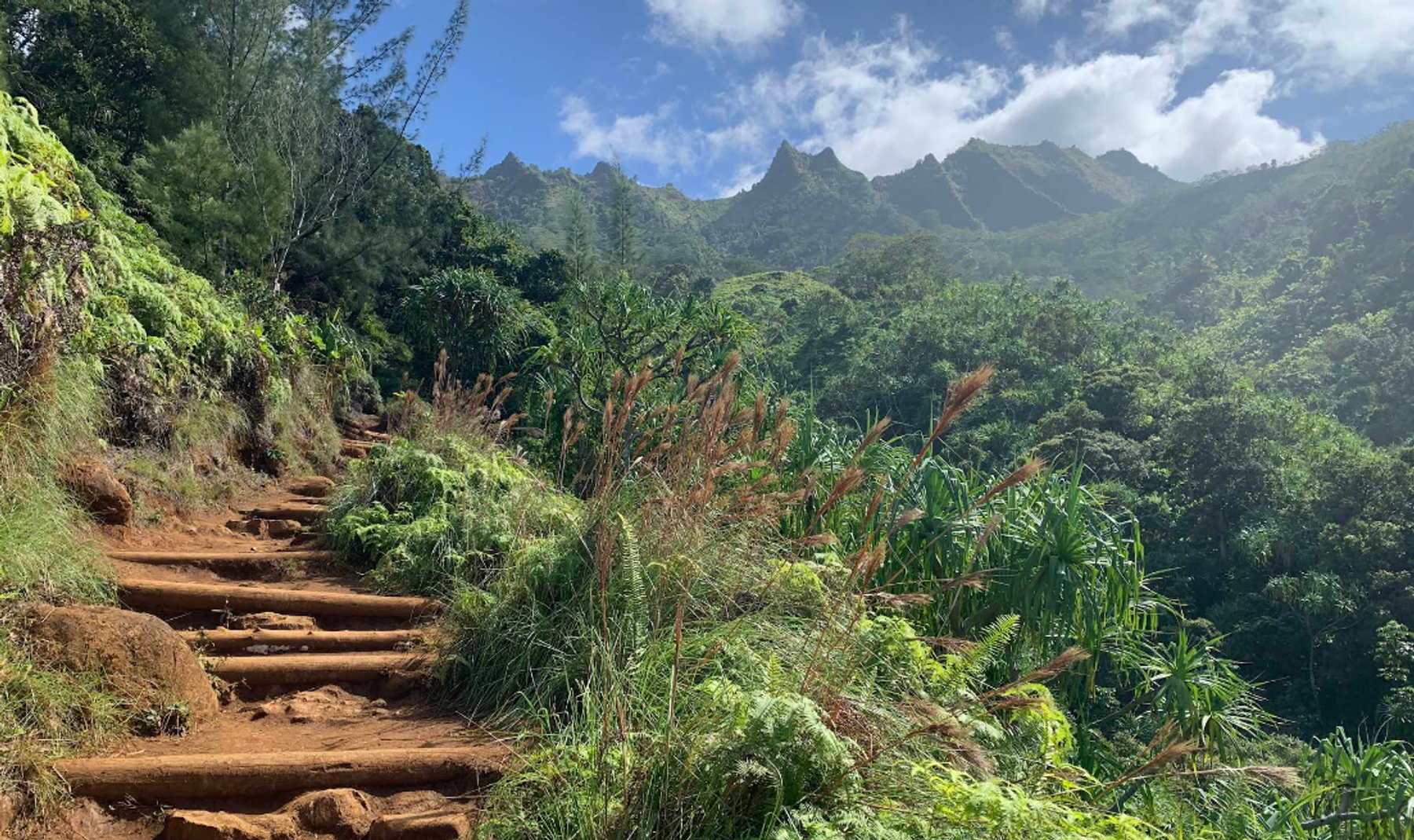 The challenging Kalalau Trail