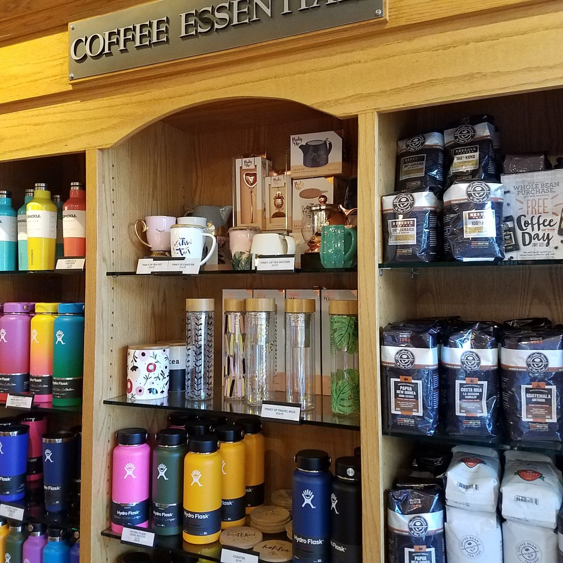 Photo 9 of The Coffee Bean & Tea Leaf Kailua in Kailua & Lanikai, Oahu