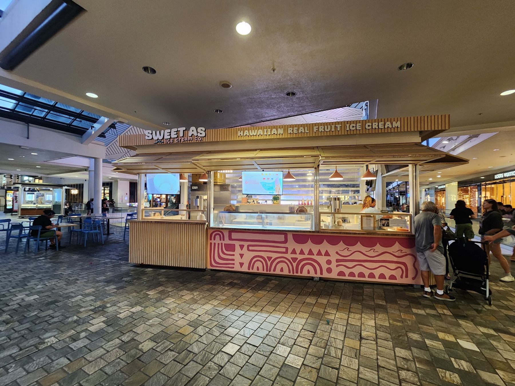 Photo 8 of Sweet As in Ala Moana & Mōʻiliʻili, Oahu