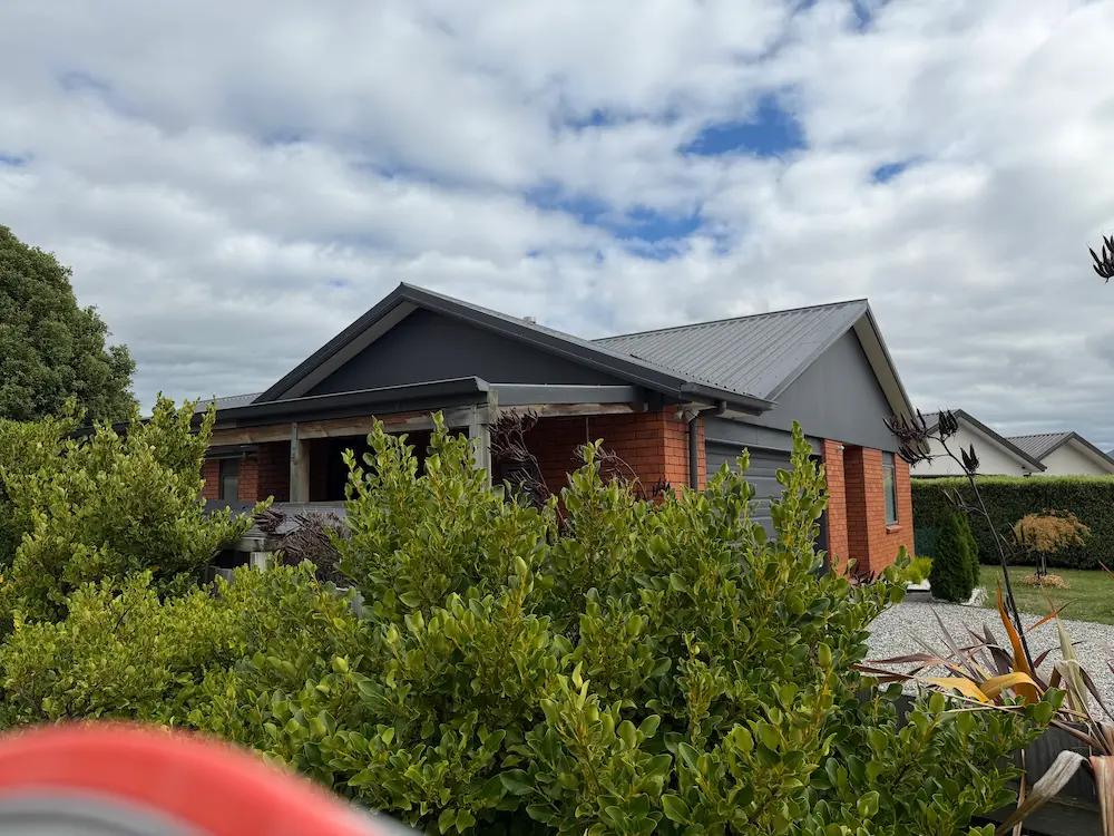 side view of finished exterior painting work in wanaka 