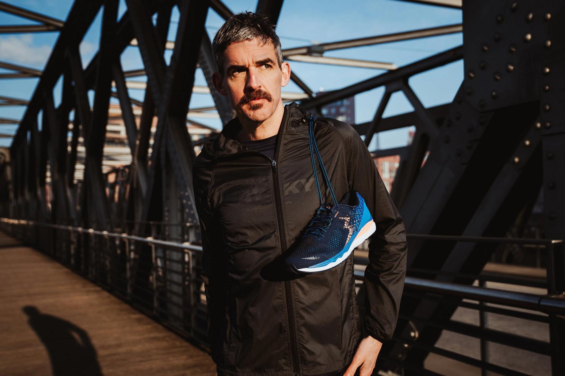 Athlete shoe bridge — Björn Lexius, Hamburg, Germany