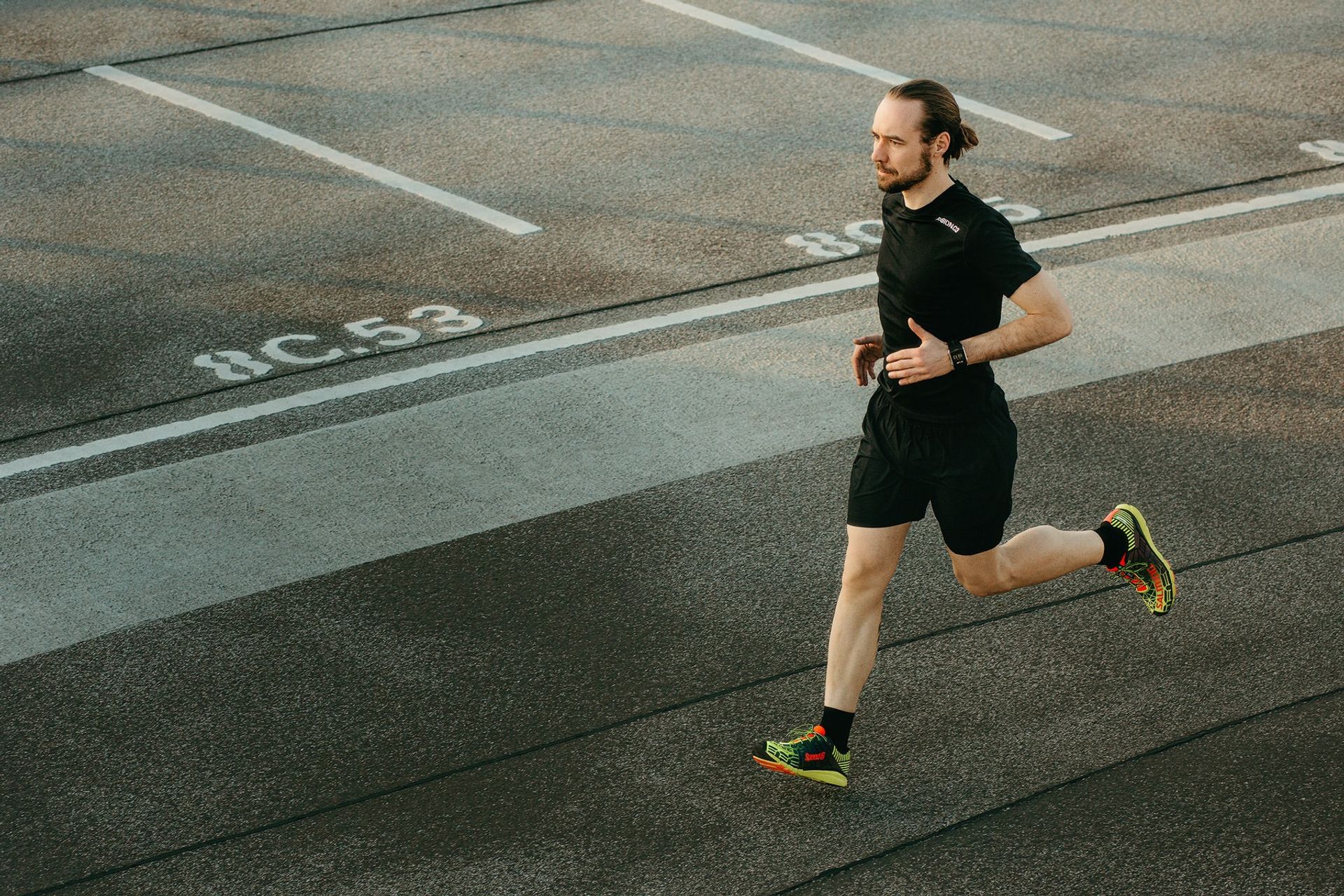 Runner open air parking level — Björn Lexius, Hamburg, Germany