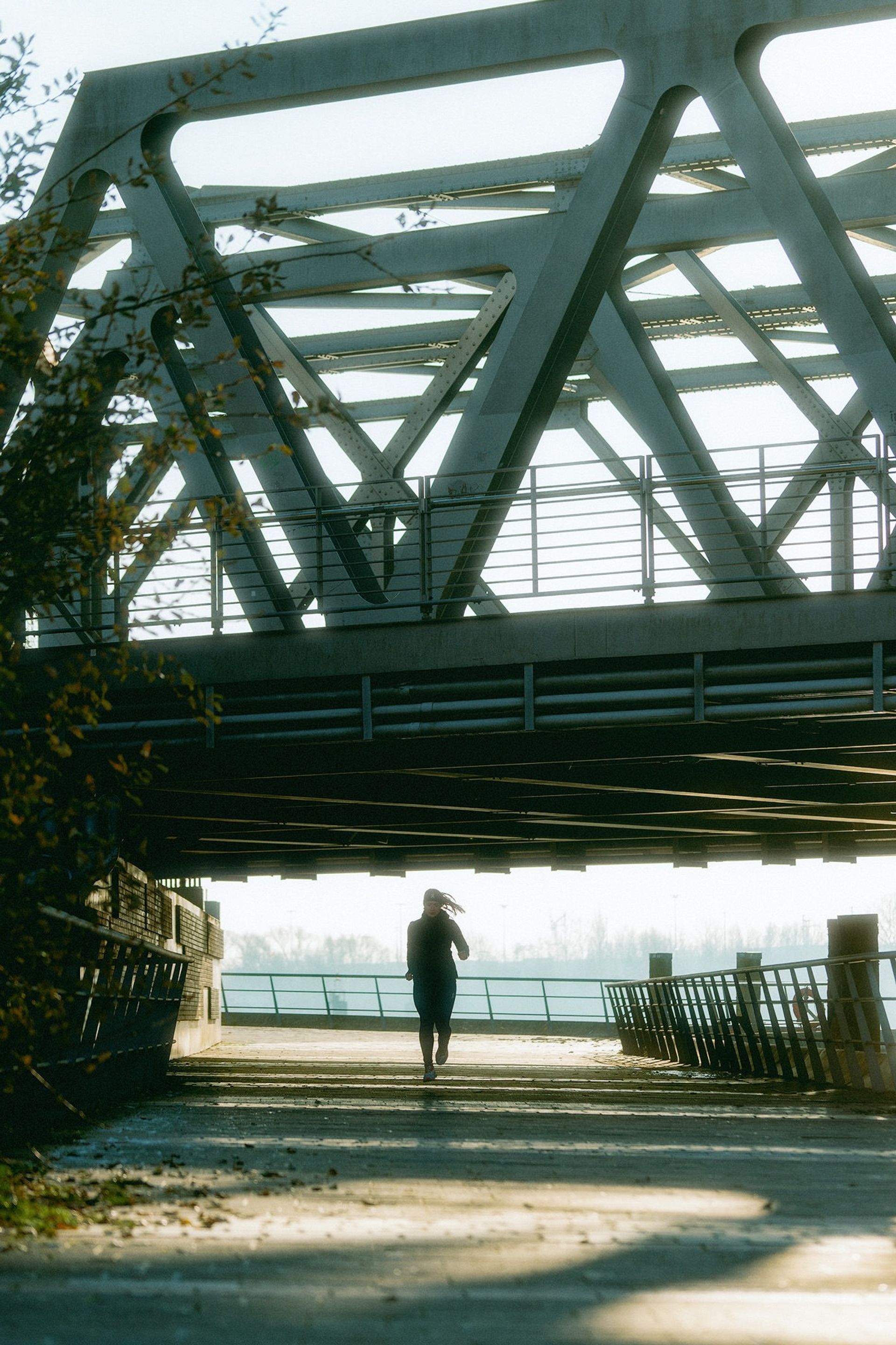 Runner bridge backlight — Björn Lexius, Hamburg, Germany
