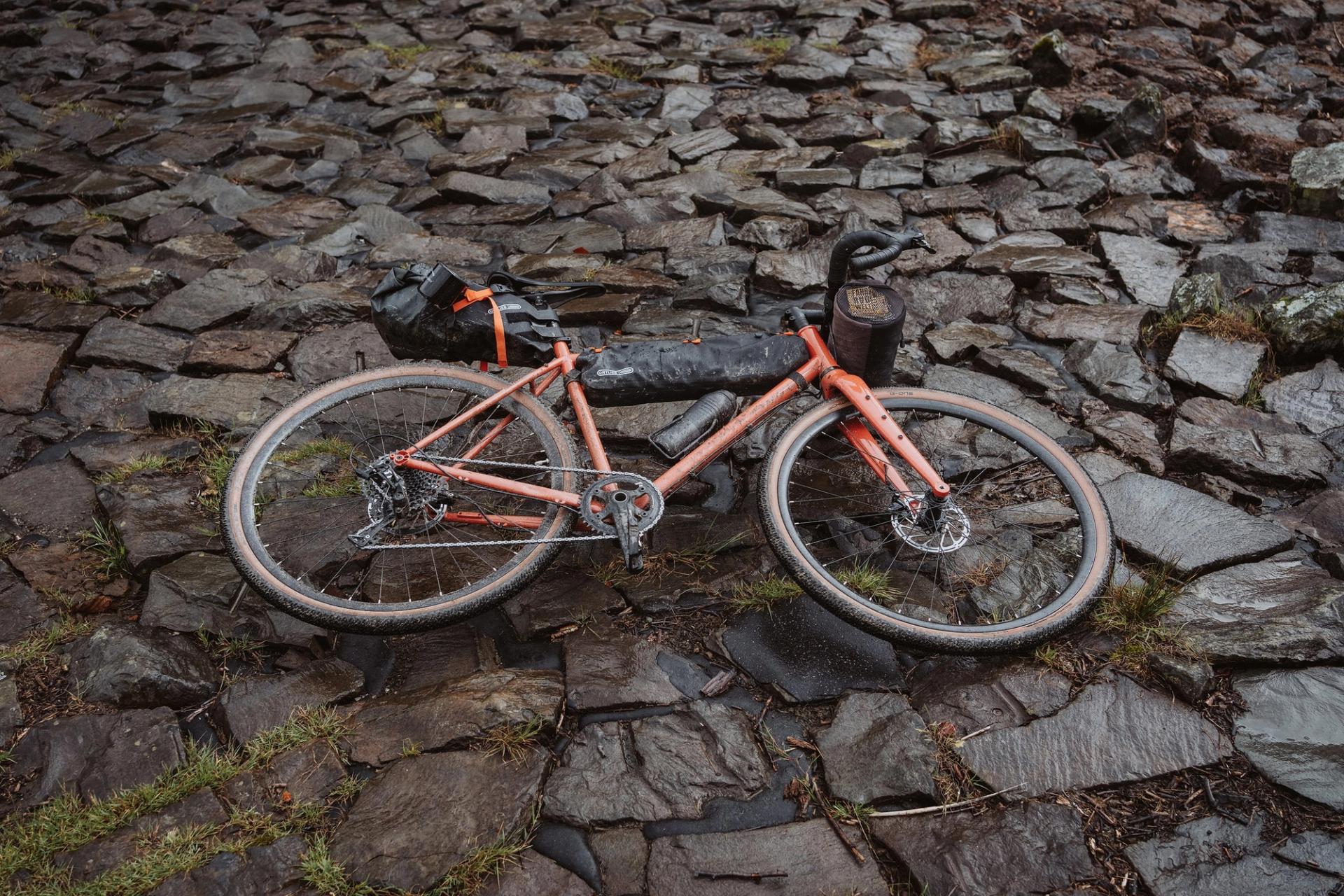 Gravel bike slate rocks — Björn Lexius, Sauerland, Germany