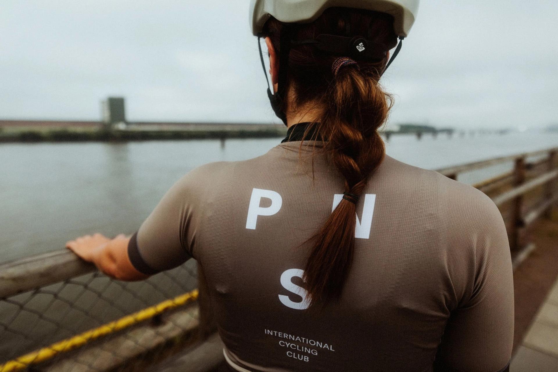 Cyclist harbor braid — Björn Lexius, Hamburg