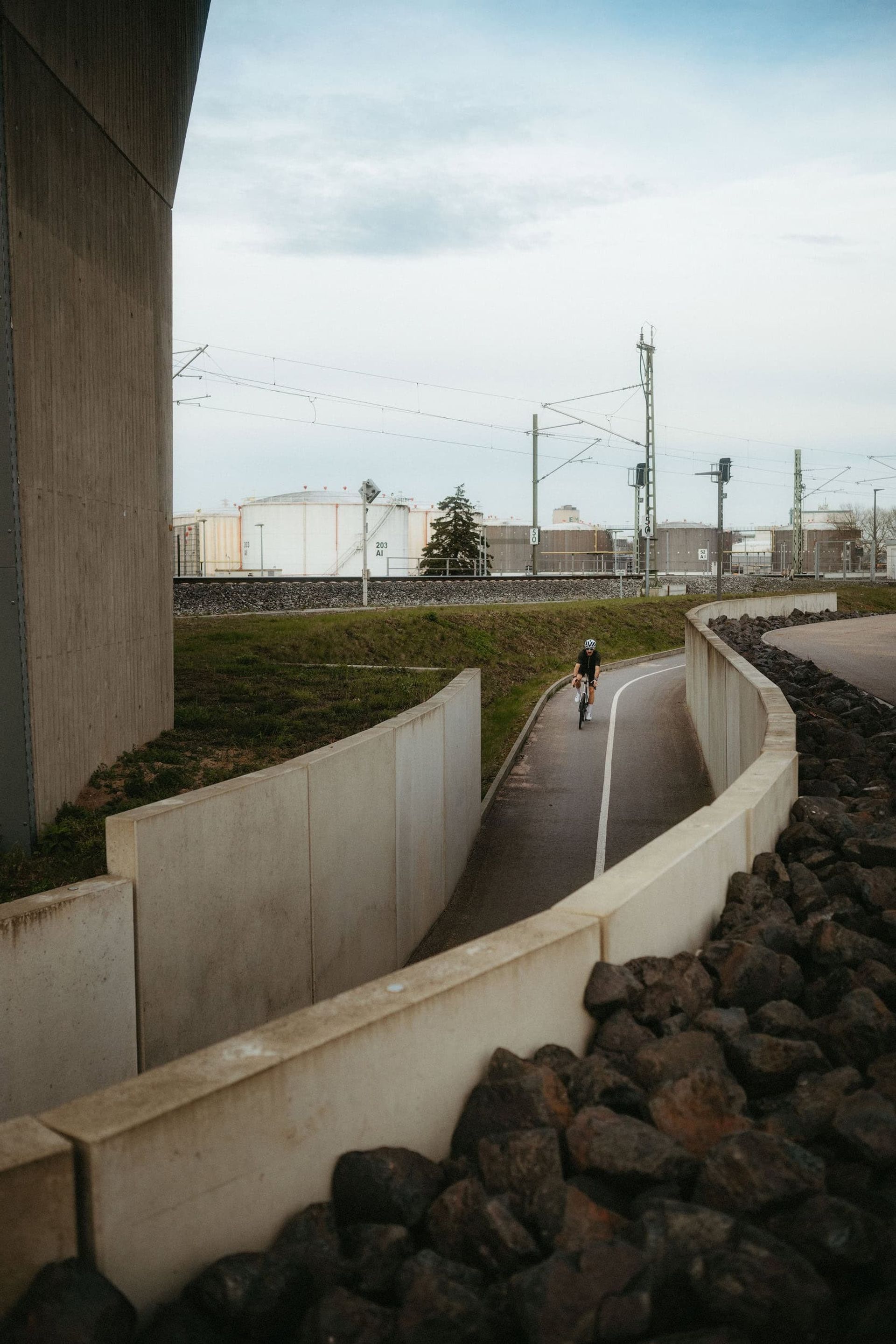 Riding curved path — Björn Lexius, Hamburg, Germany