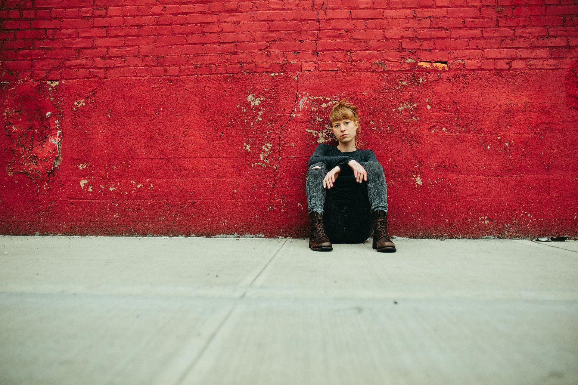 Sidewalk red wall wide — Björn Lexius, Brooklyn, New York