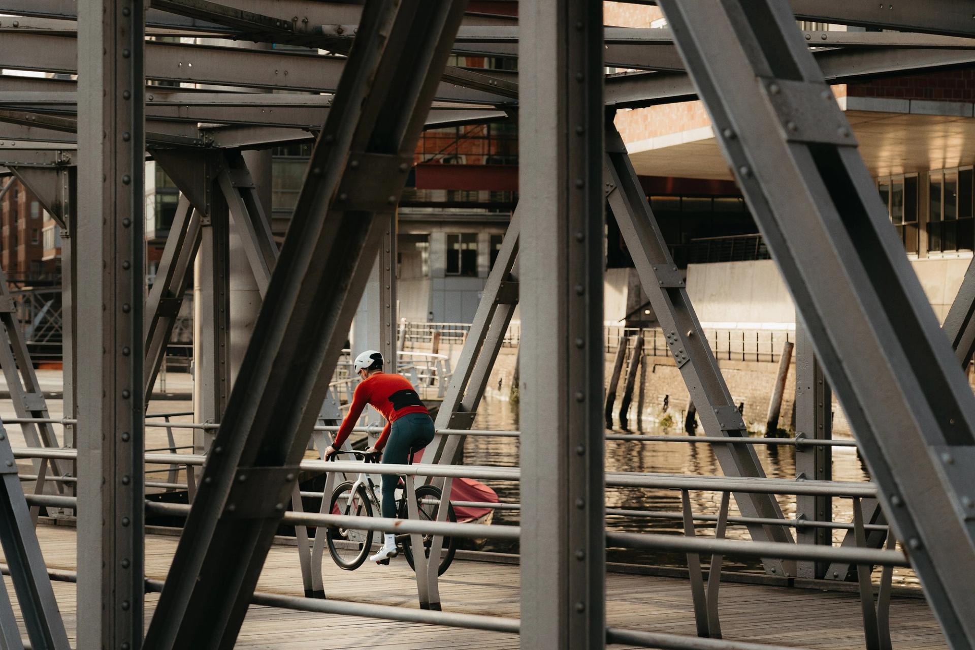 Urban red kit — Björn Lexius, Hamburg