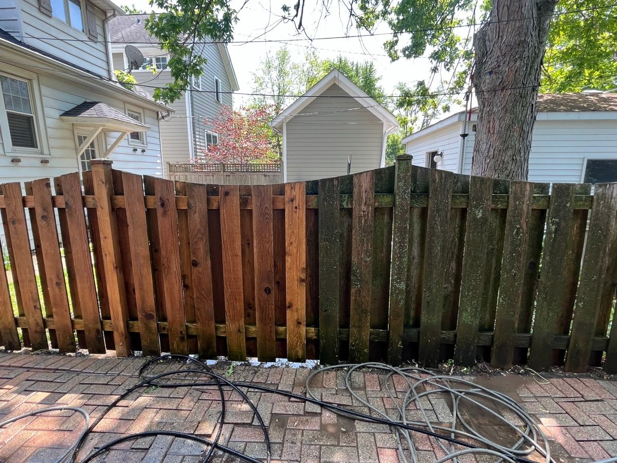 Fence power washing before and after