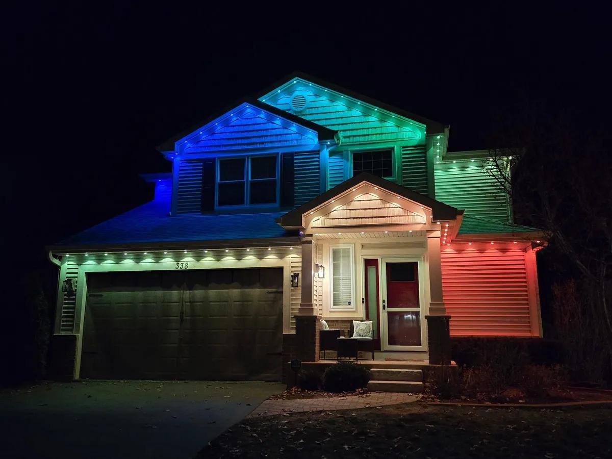 Permanent soffit lighting