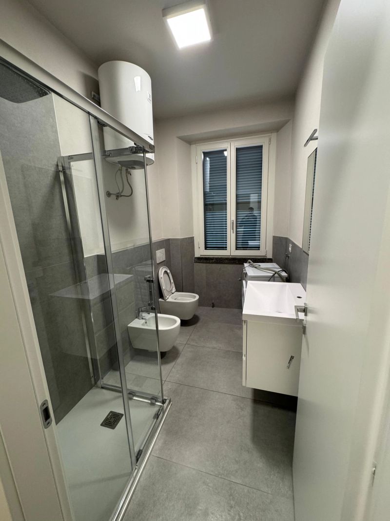 Bagno con Gres Effetto Pietra – SACI Costruzioni Lecco