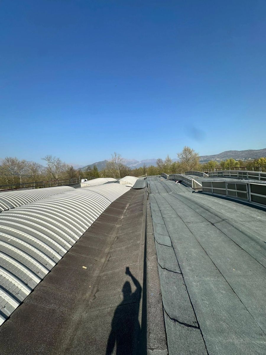 Copertura industriale in costruzione – SACI Costruzioni Lecco