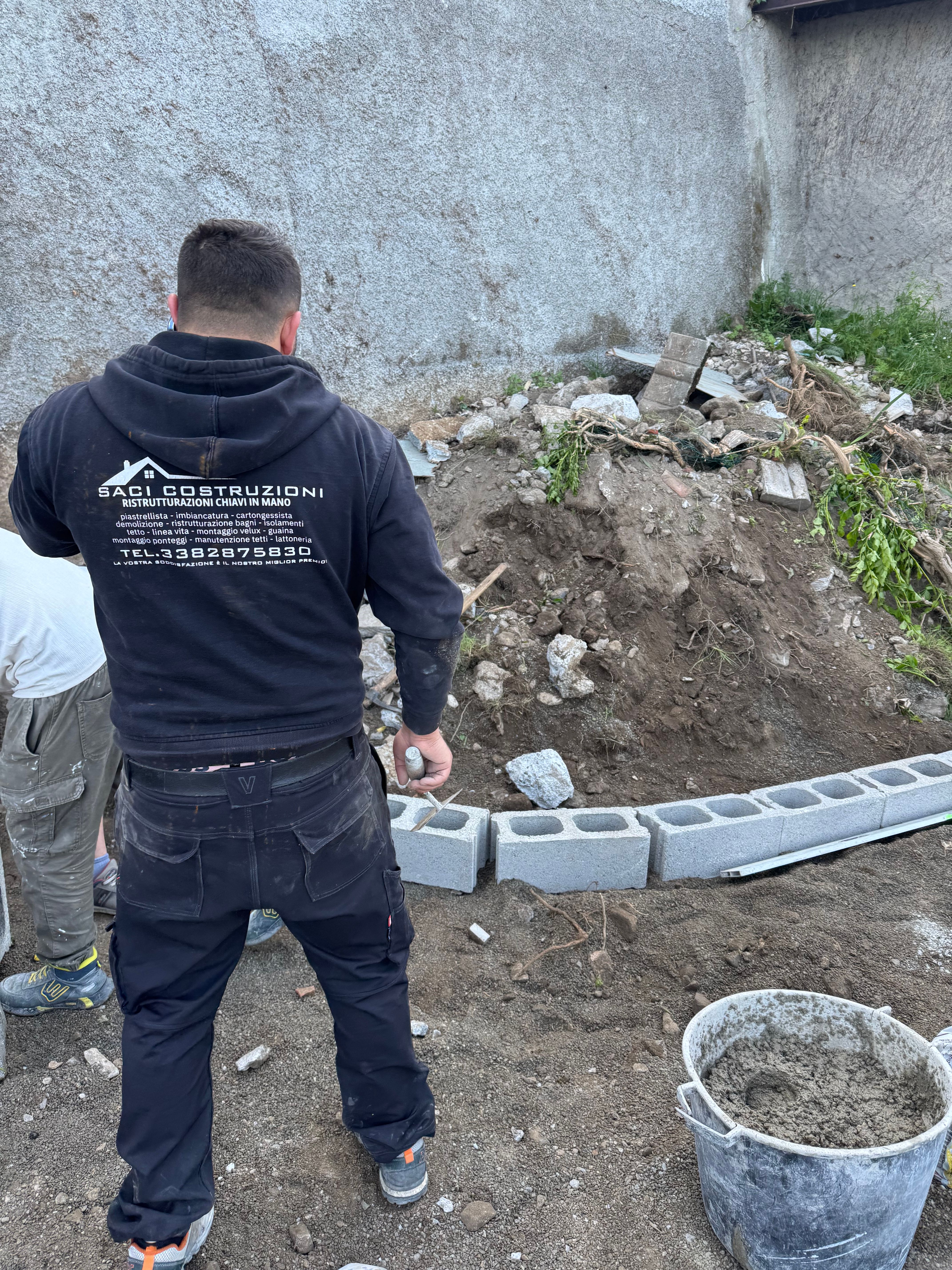 Costruzione parcheggio privato