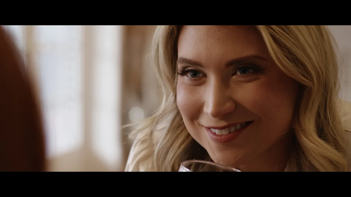 Mirror Mirror still 4