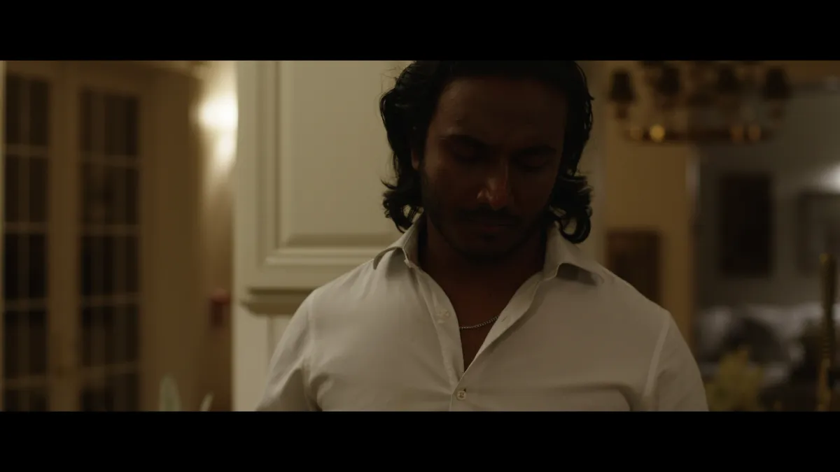 Mirror Mirror still 3