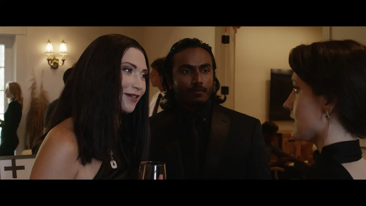 Mirror Mirror still 12