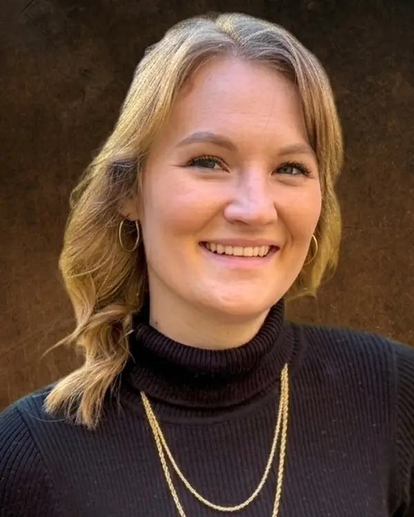 Jessica Cameron headshot