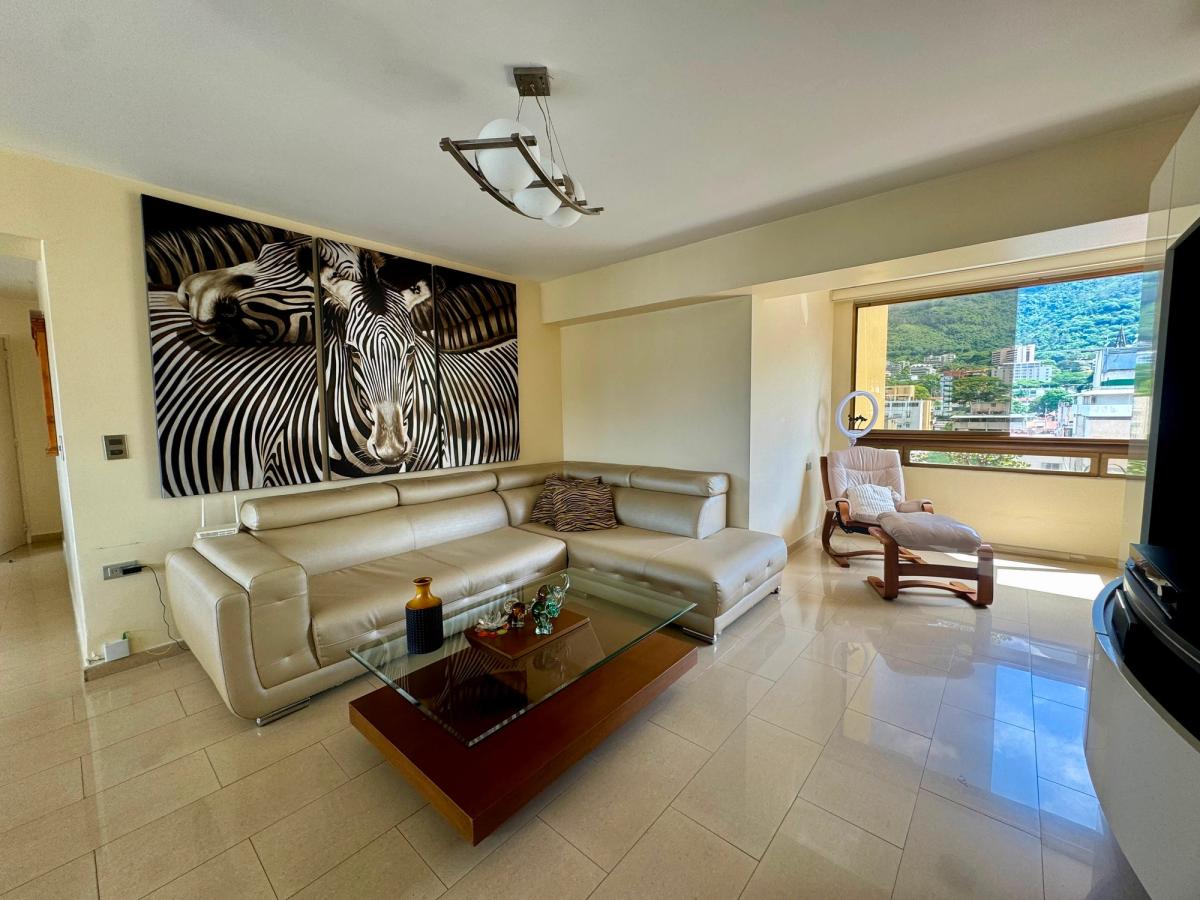 Apartamento con vista al Ávila en Los Palos Grandes