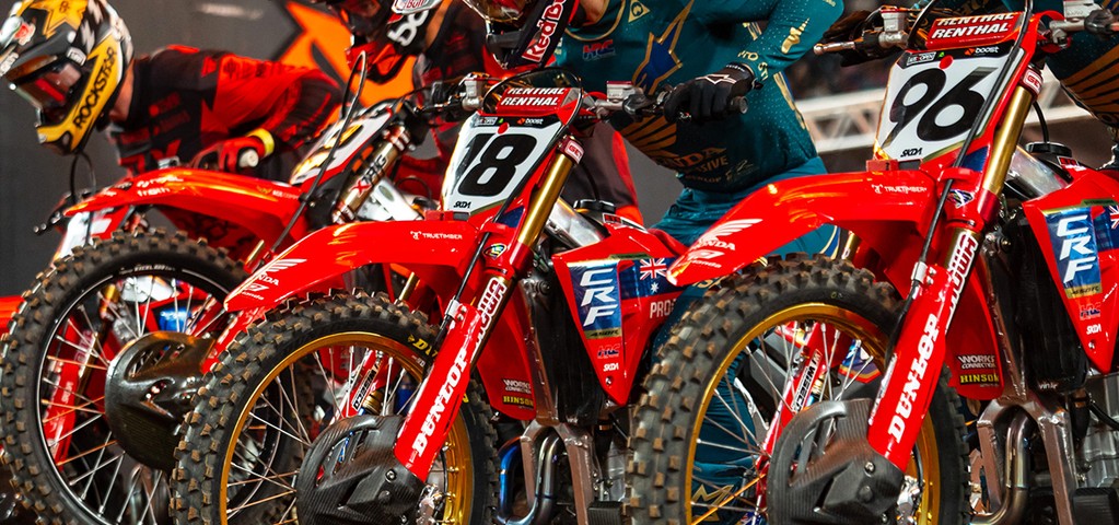 Aussies On The World Scene