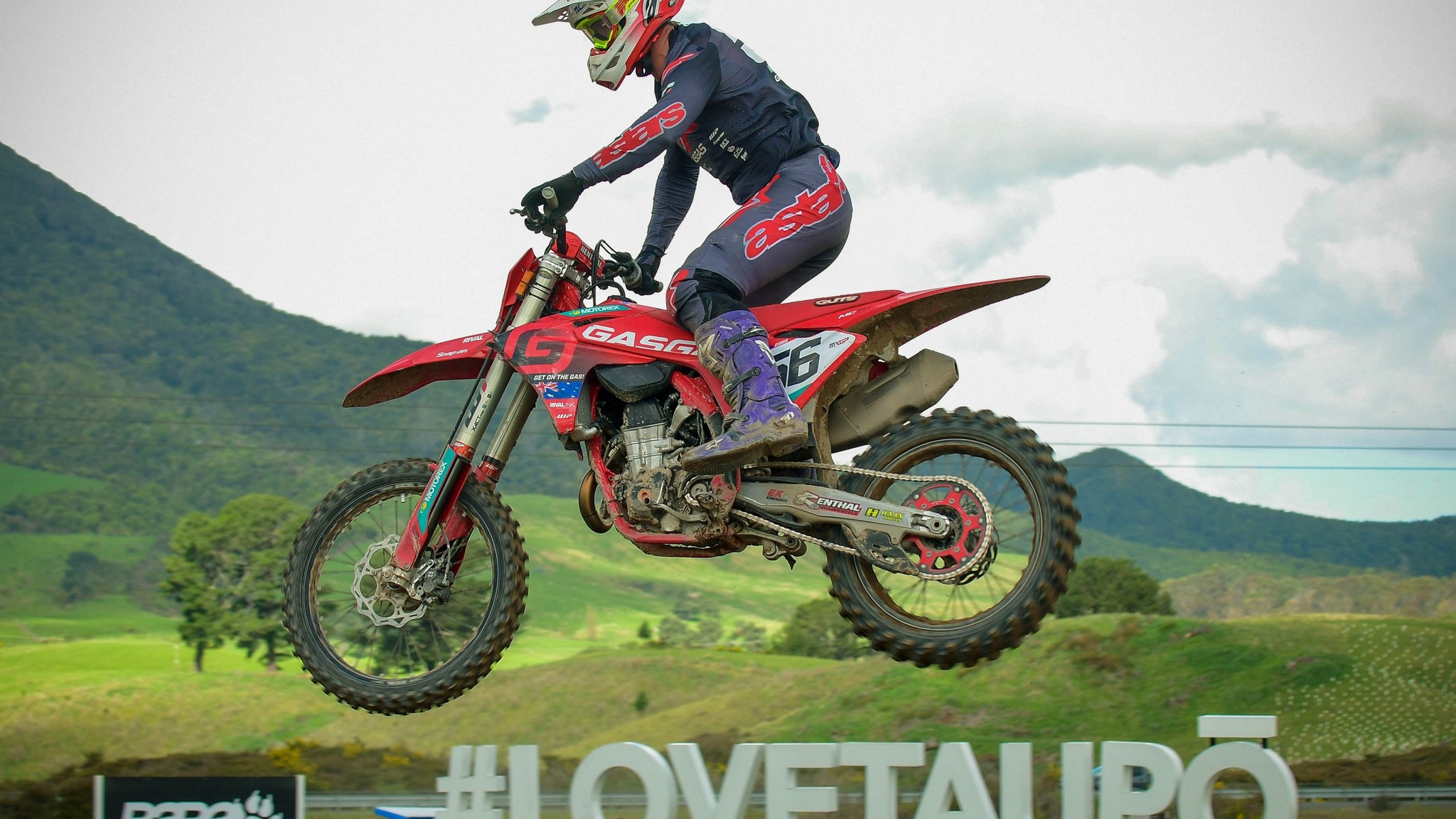 Gibbs Wins in New Zealand