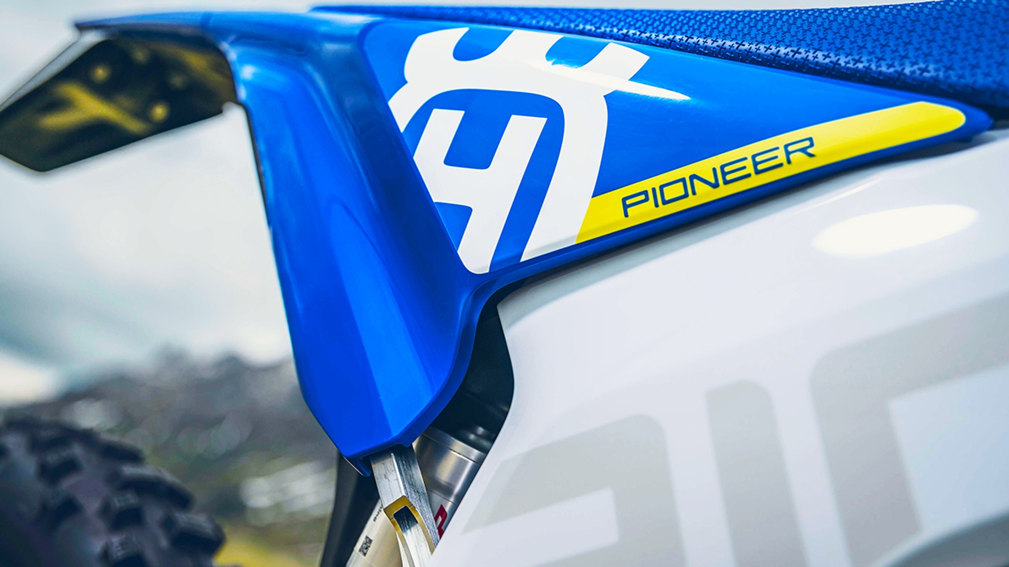 Husky Electric - Gallery