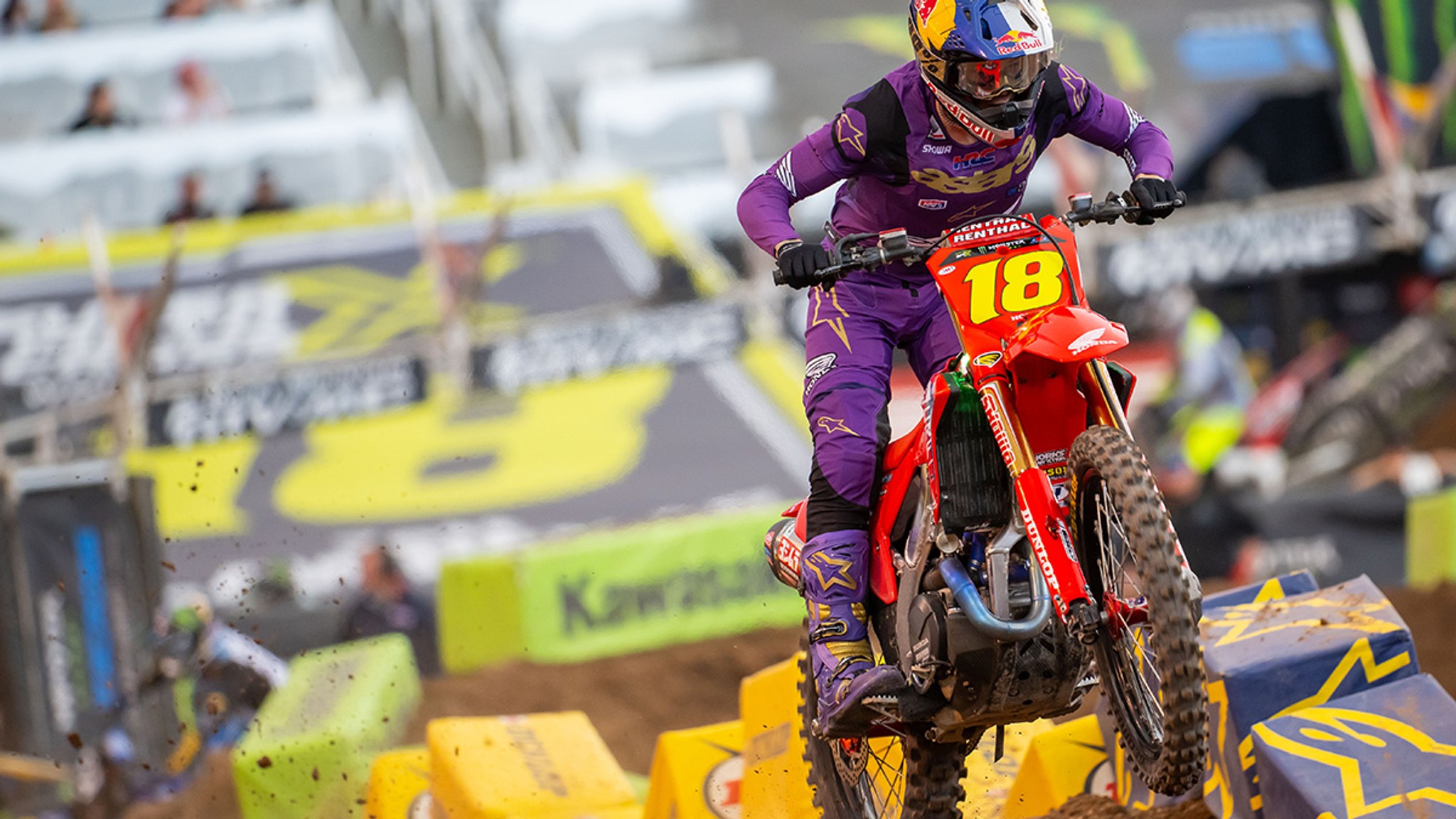 Lawrence Heads Outdoors