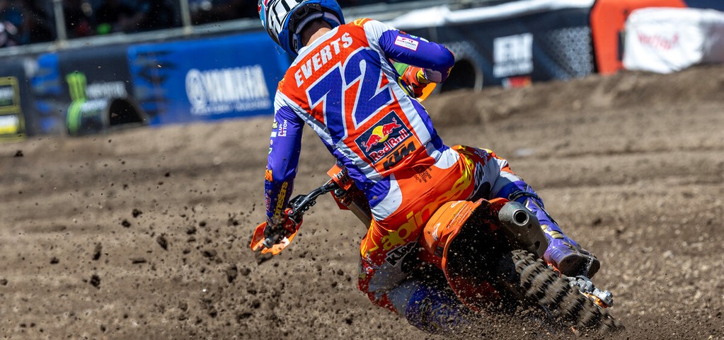 Everts On Pole - MX2