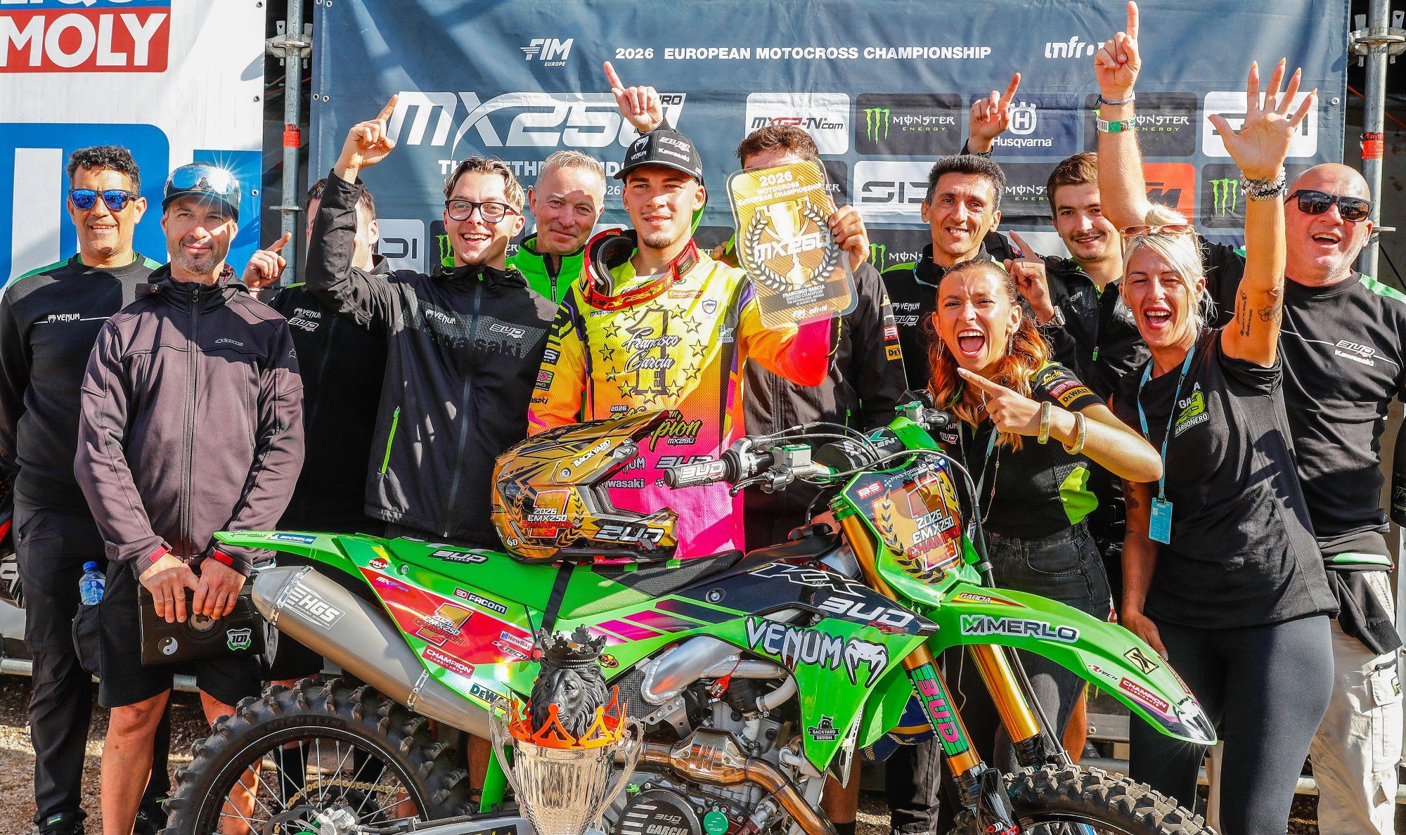 MX Large