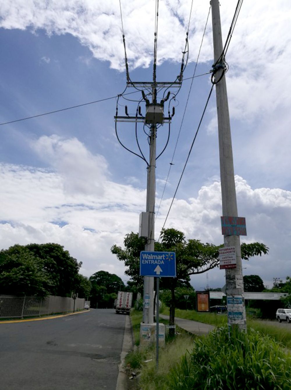 Figure 3 – An Overhead to Underground OSM Recloser in Costa Rica
