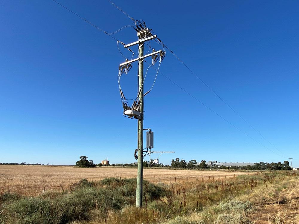 A Two Wire Single Phase Distribution Line with OSM Recloser in Australia