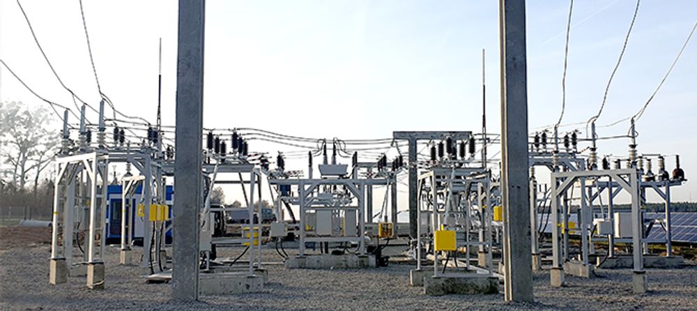 NOJA Power OSM Reclosers in 17MW Solar Power Station in Glynyany