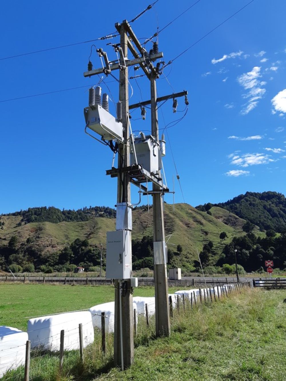 Um Religador OSM Monofásico em Te Kuiti, Nova Zedlândia