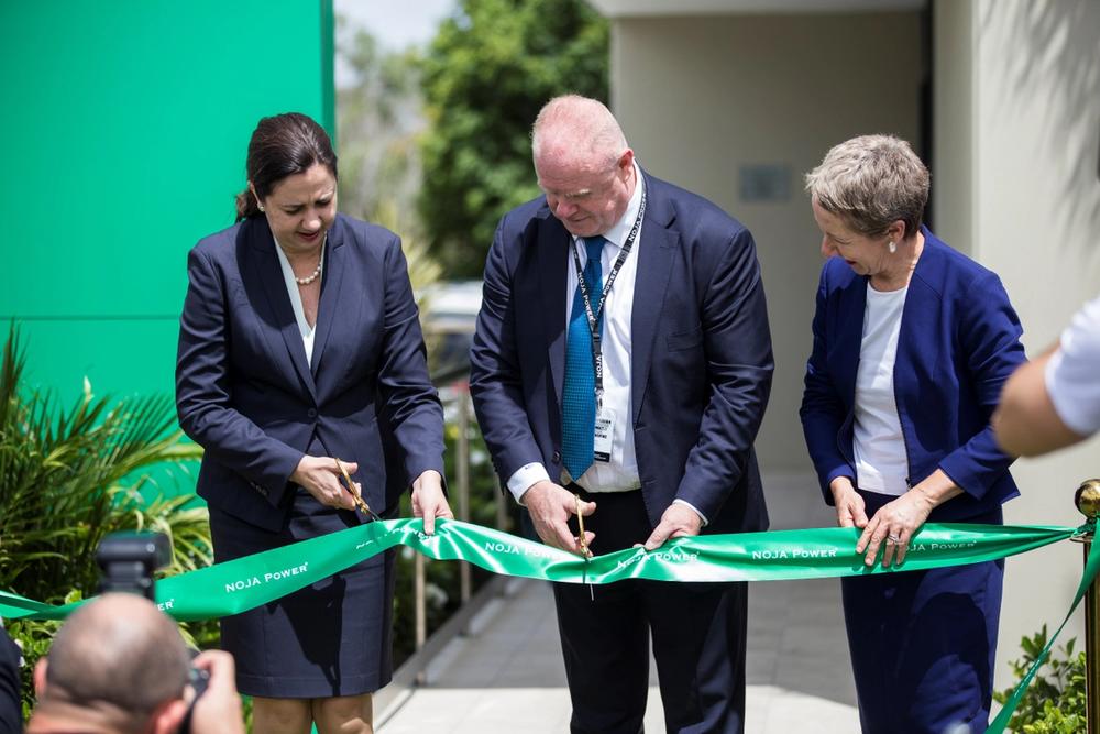 Queensland Premier Annastacia Palaszczuk, NOJA Power Group Managing Director Neil O'Sullivan and Di Farmer MP open the new Brisbane Facility