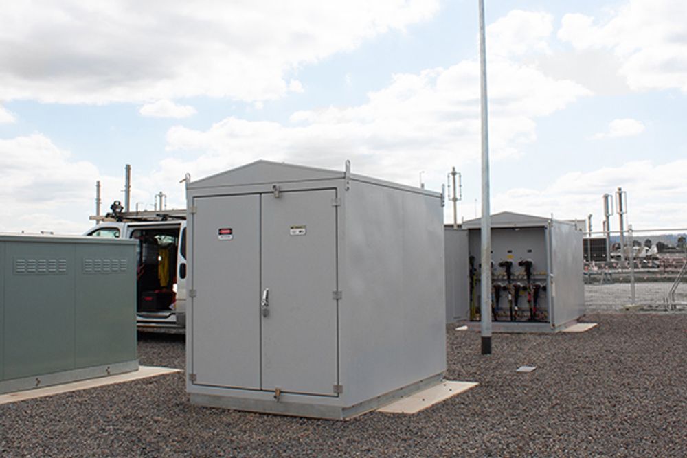 Quiosque de Solo (GMK) conectando o Parque Solar Kanowna à rede de distribuição, próximo a Moree, NSW, Austrália