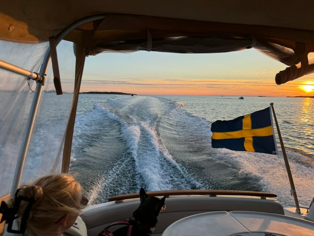 Boatlife ombord på Jeanneau Leader 805 – bild 4