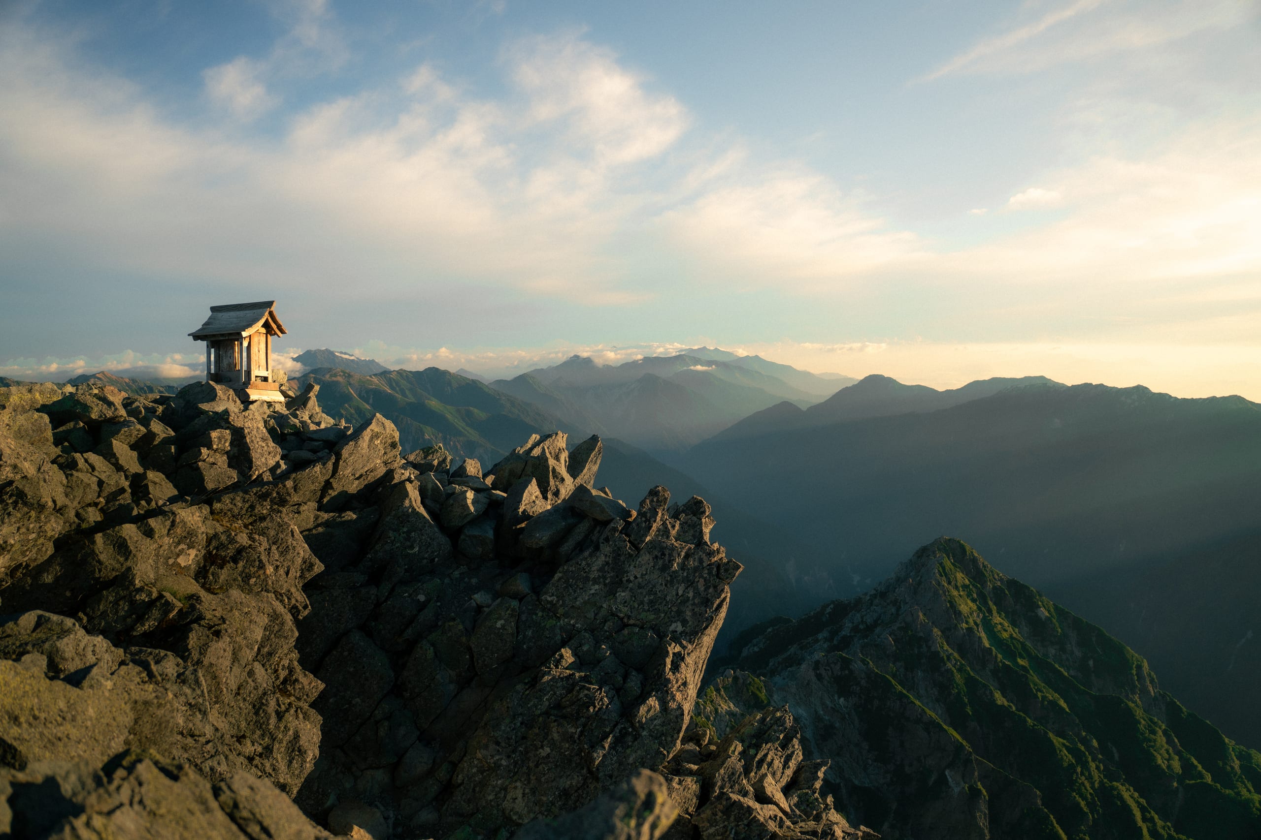 The shrine at the summit of Mt Yarigatake