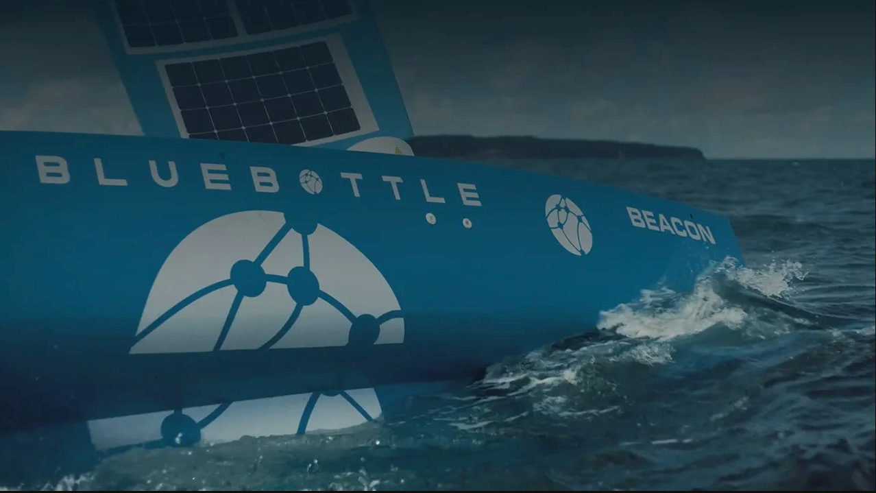 Ocius Bluebottle USV equipped with NORBIT WINGHEAD Sonar