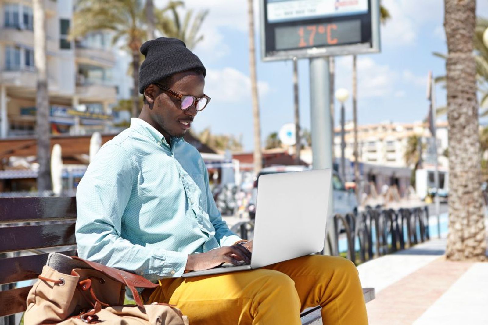 Freelance Business Tips - How To Easily Create Invoices For Automatic Global Payments