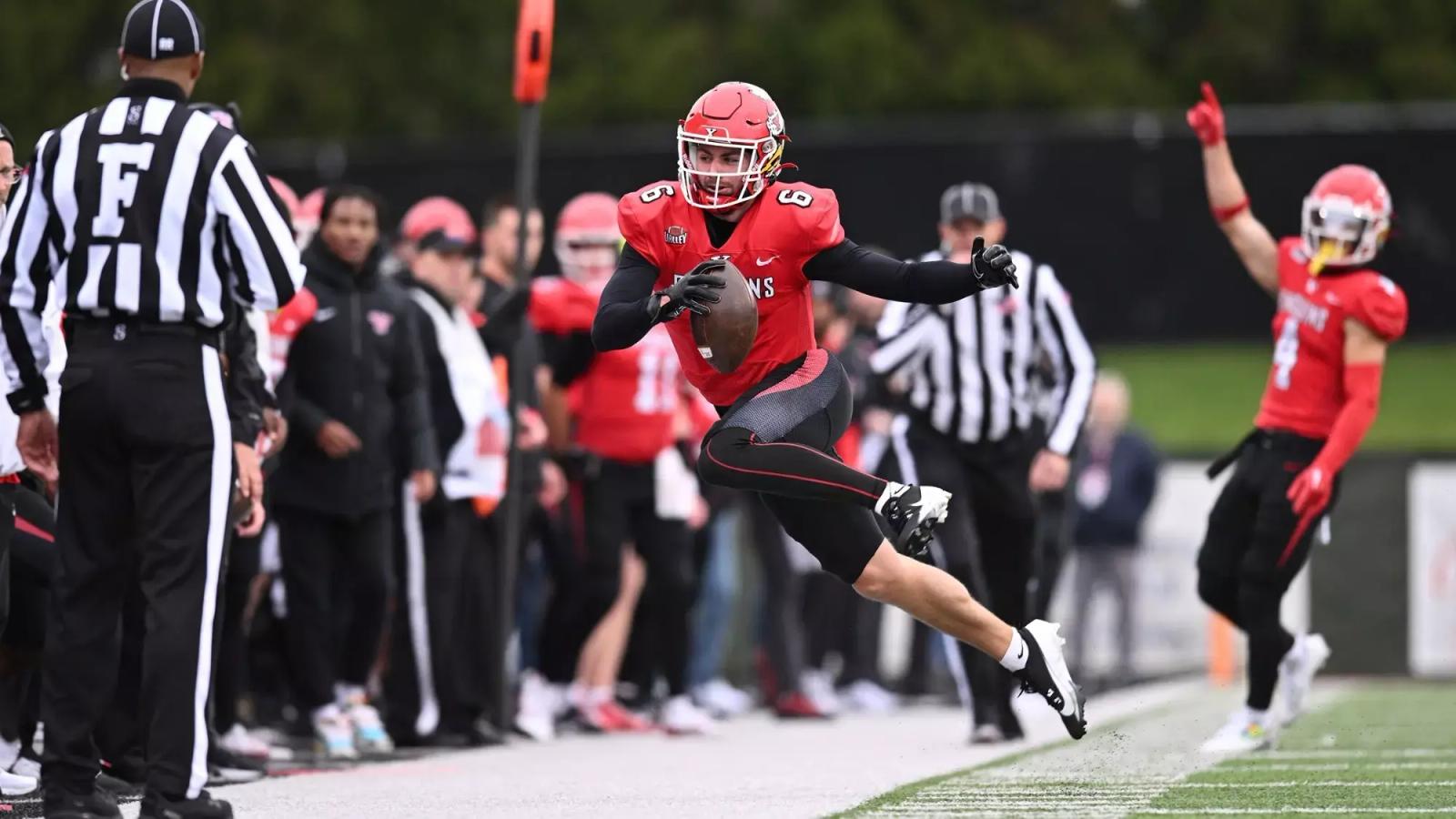 Youngstown State WR Luke Hensley steps out of bounds after a pass play