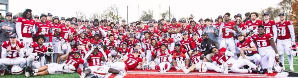 Sacred Heart enters the final game of the season with an 8-3 record