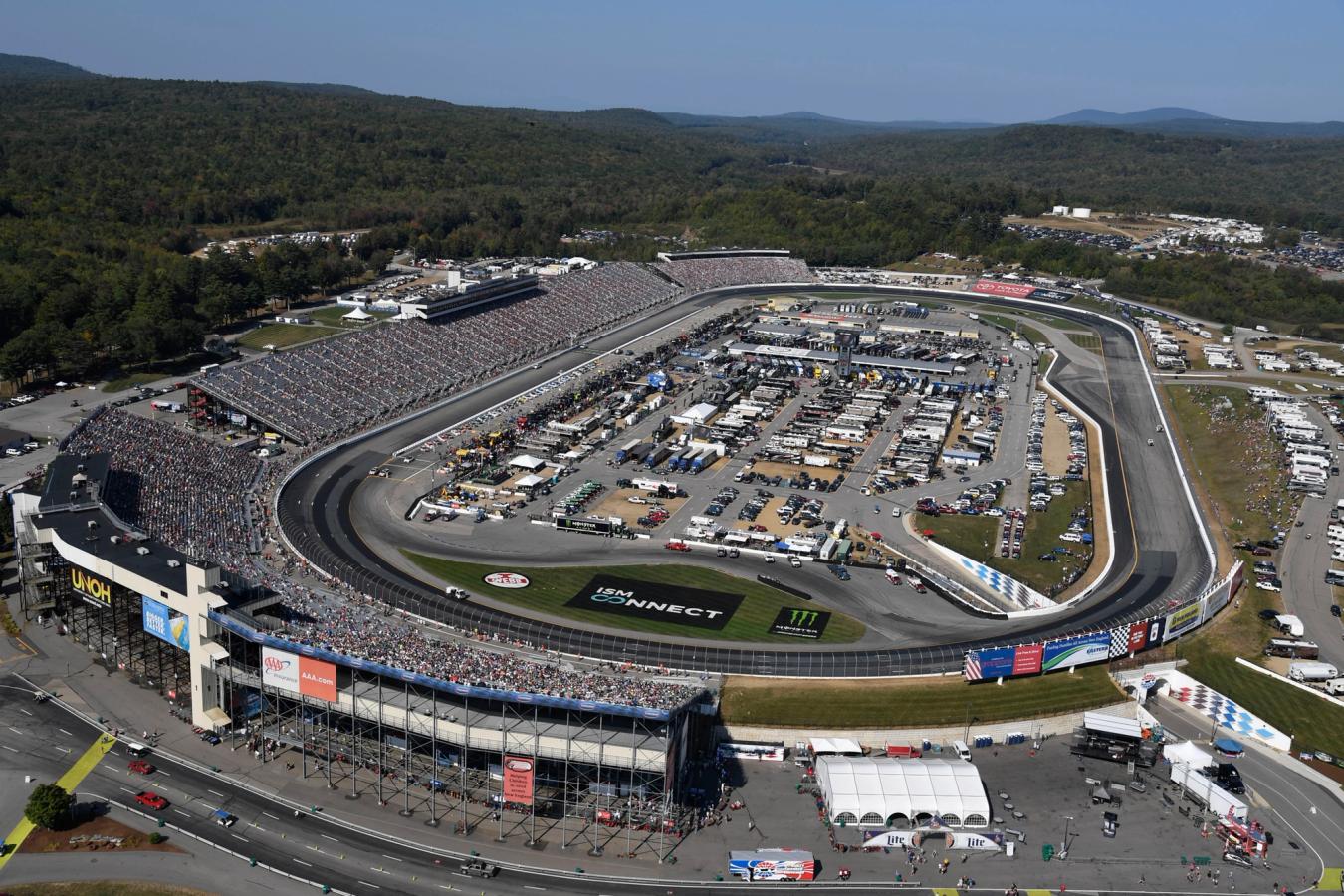 New Hampshire Motor Speedway seats 76,000