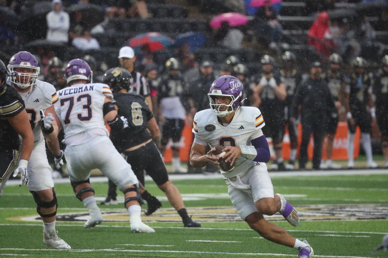 Tennessee Tech QB Kekoa Visperas rushing against Lindenwood