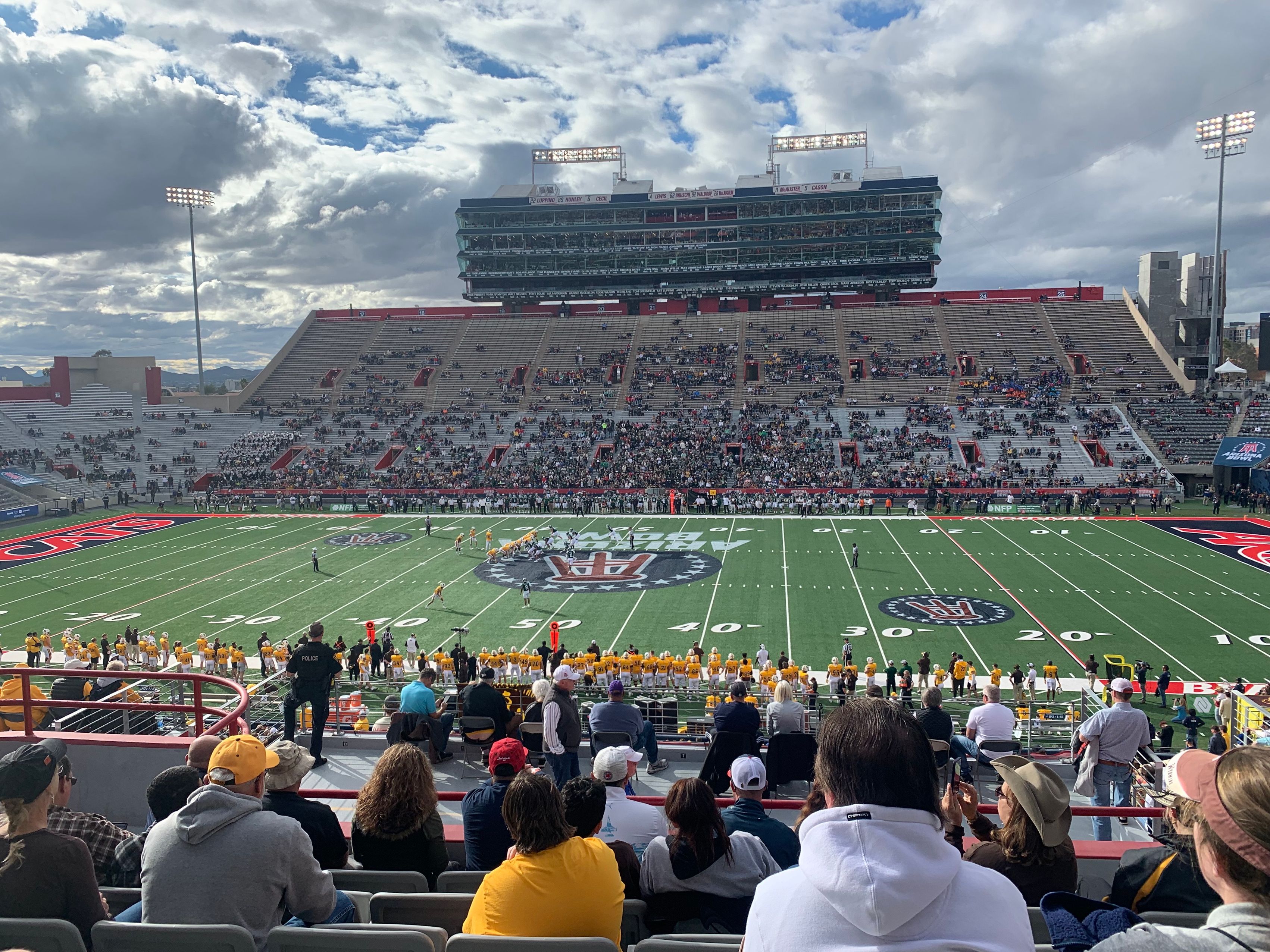 The Arizona Bowl has several vintage features of Bowl Season.