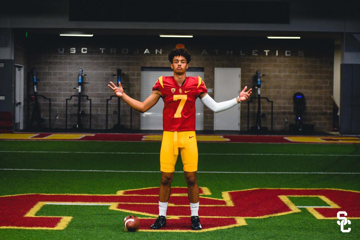 Malachi Nelson commits to USC