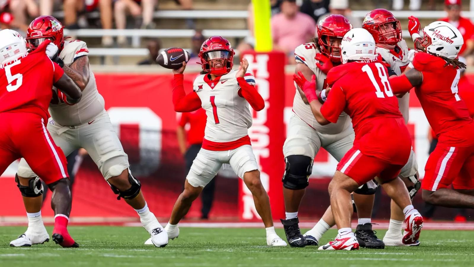 Arizona QB Noah Fifita 