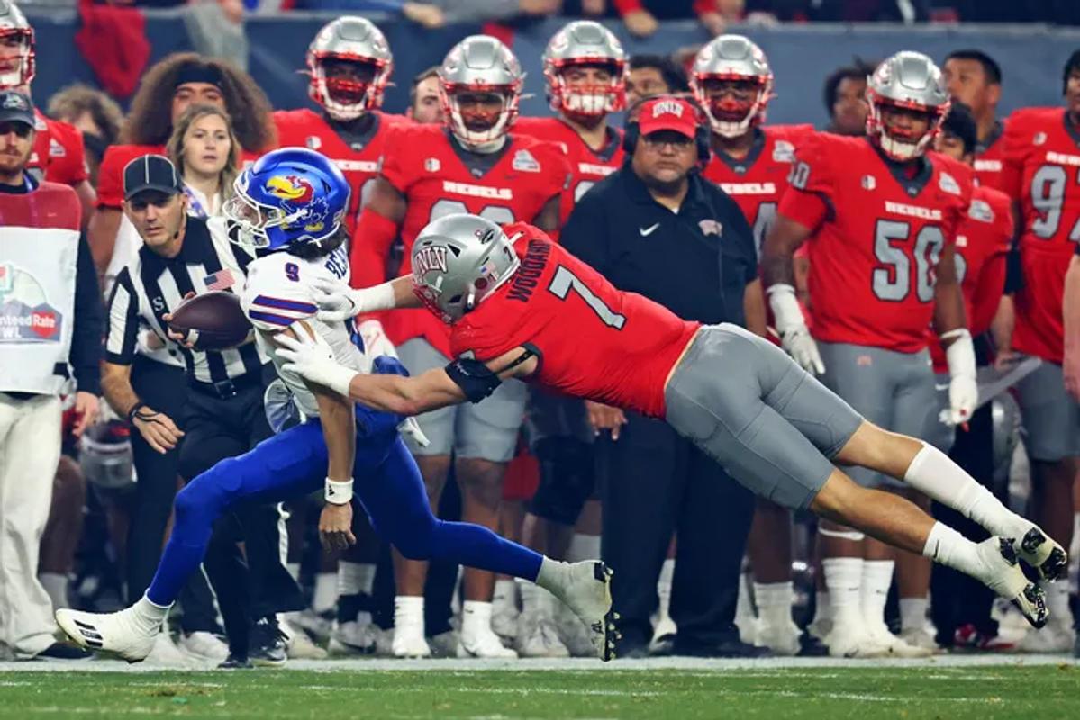 The Guaranteed Rate Bowl kicked off at 9 PM ET last season.