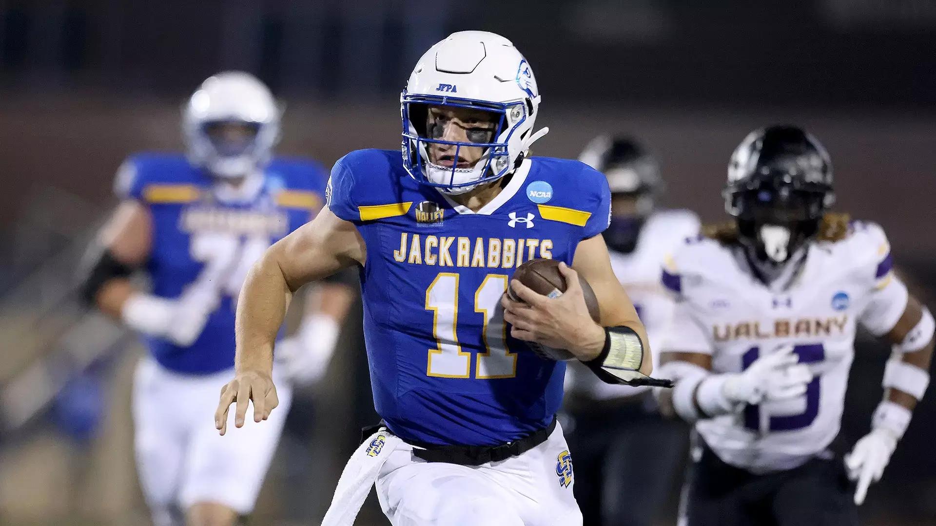 South Dakota State QB Mark Gronowski rushes against UAlbany