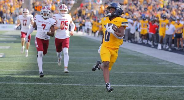 Toledo RB Jacquez Stuart returned a second quarter kickoff 98 yards for a touchdown in Toledo's 38-23 win over UMass at the Glass Bowl.