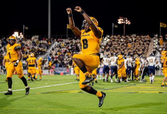 KSU's QB Xavier Shepherd celebrating against North Carolina A&T