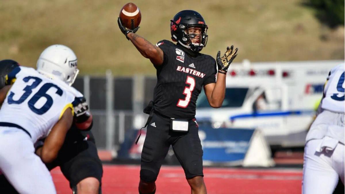 Eric Barriere throws against NAU